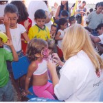Voluntários do Laboratório Sabin em ação