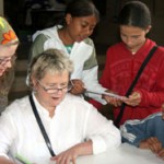 Susan Disley e a aluna da LHU Ciara Murray