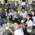 Crianças que participam da Gincana Pet