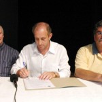 Imagem da solenidade que tornou oficial o Projeto Oásis Apucarana