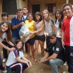 PAM entrega de cestas básicas para participantes do projeto